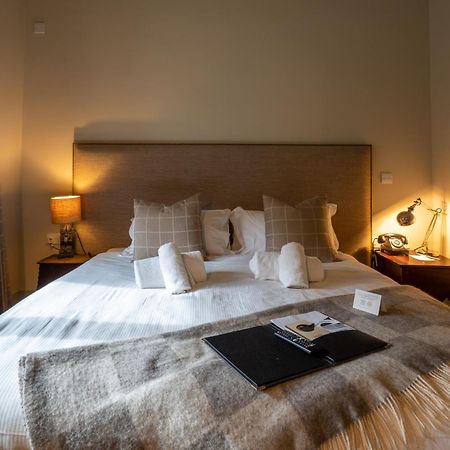 The Welldiggers Arms Bed & Breakfast Петуърт Екстериор снимка